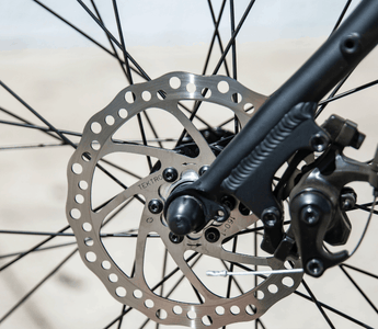 Mechanical v hydraulic disc top brakes